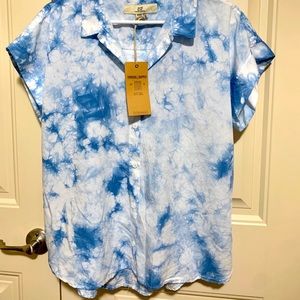 NWT Thread & Supply tie dye greatness! Soft shirt!